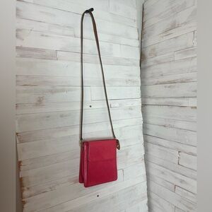 VINTAGE Louis Vuitton Fuschia Pink Vernis Monogram Mott Crossbody